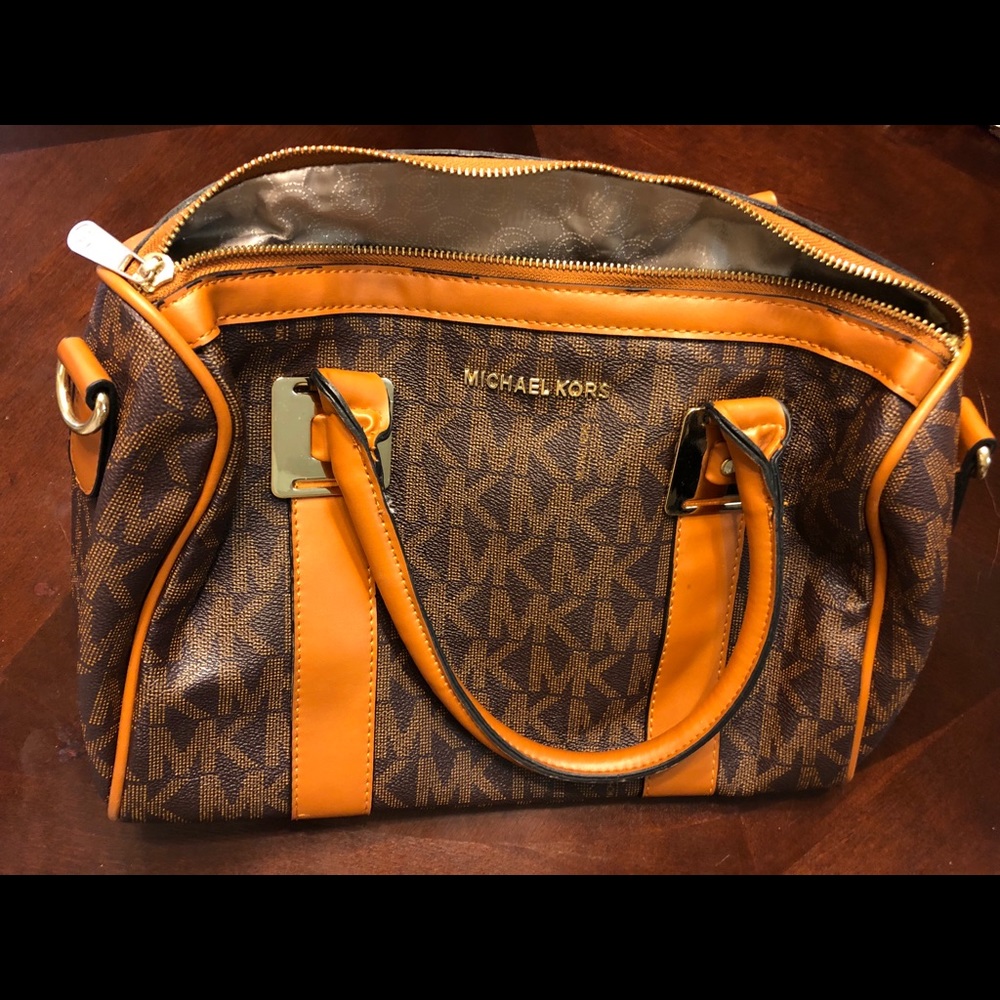 *MICHAEL KORS* Handbag